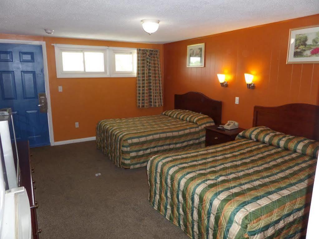 Budget Inn Dayville Exterior foto