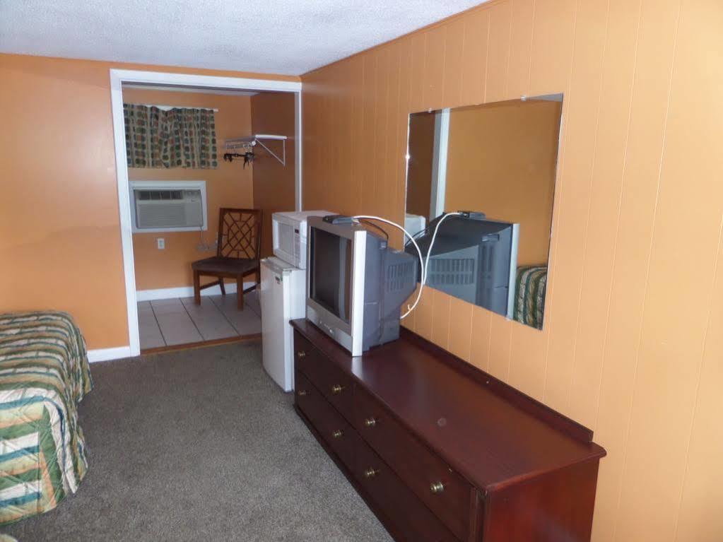 Budget Inn Dayville Exterior foto