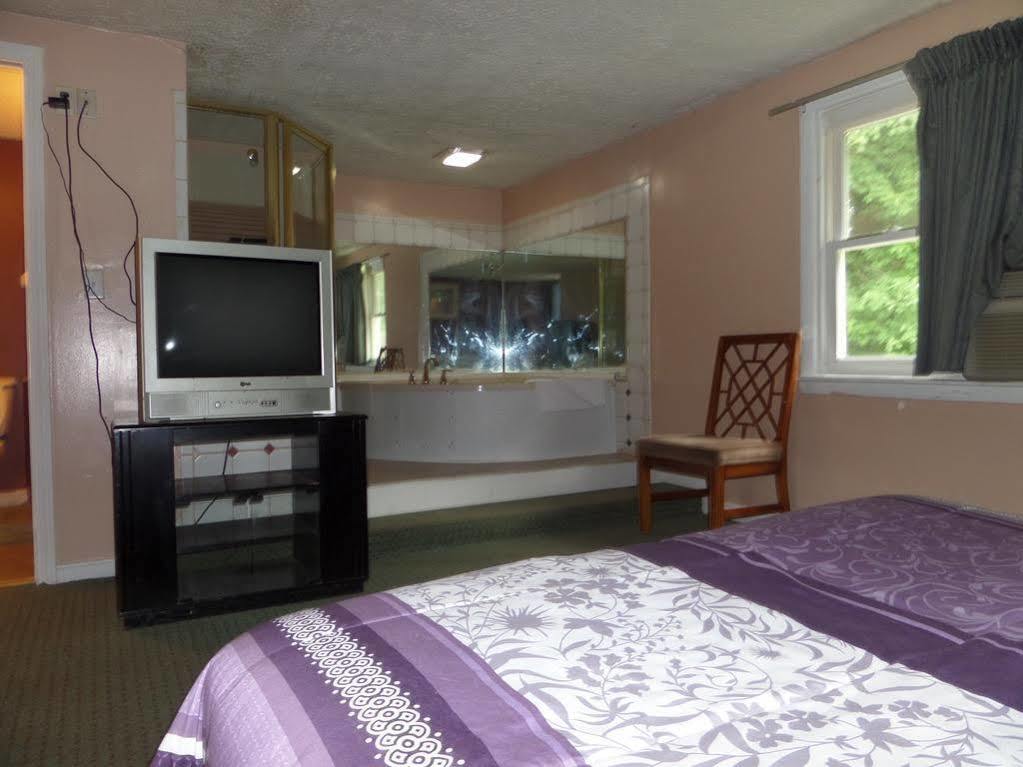 Budget Inn Dayville Exterior foto