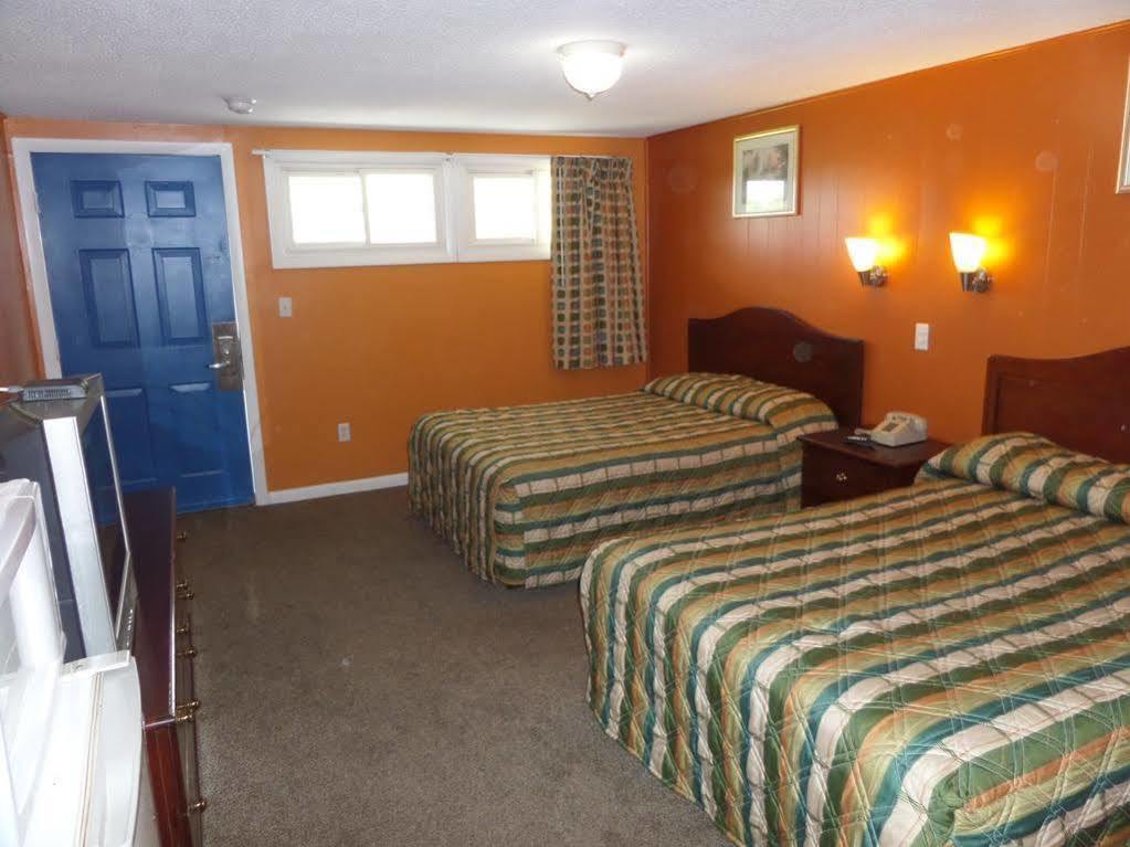 Budget Inn Dayville Exterior foto